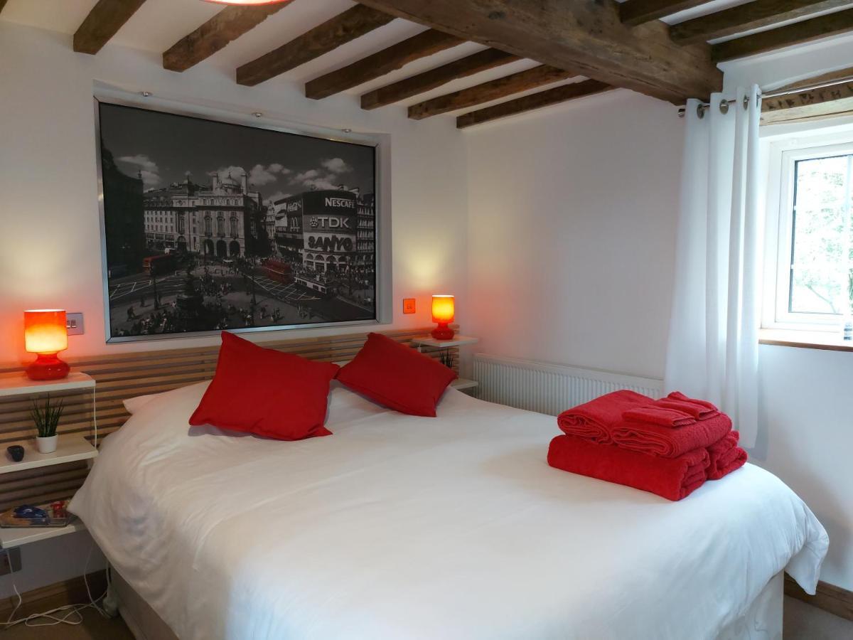 Thames Head Wharf - Historic Cotswold Cottage With Stunning Countryside Views Cirencester Luaran gambar