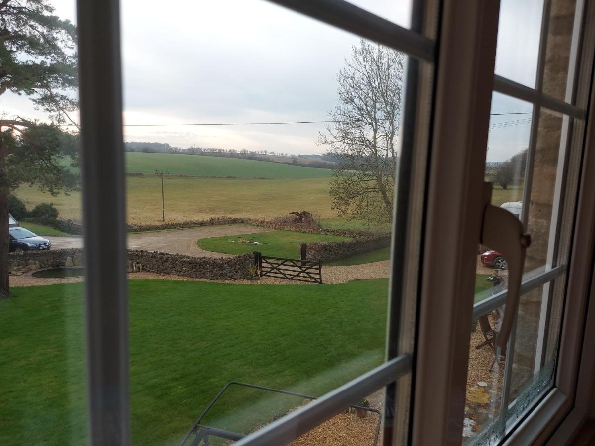 Thames Head Wharf - Historic Cotswold Cottage With Stunning Countryside Views Cirencester Luaran gambar