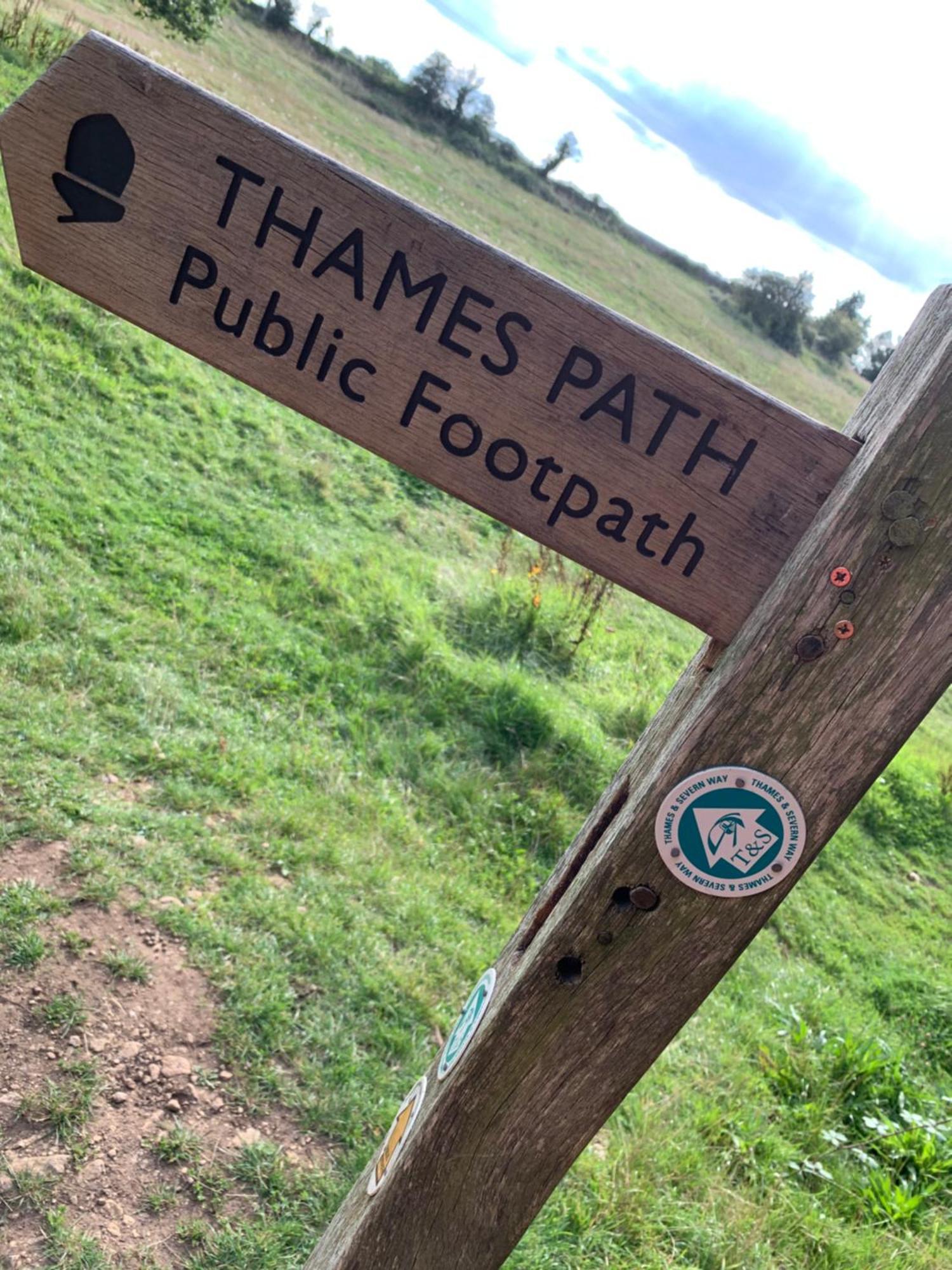 Thames Head Wharf - Historic Cotswold Cottage With Stunning Countryside Views Cirencester Luaran gambar