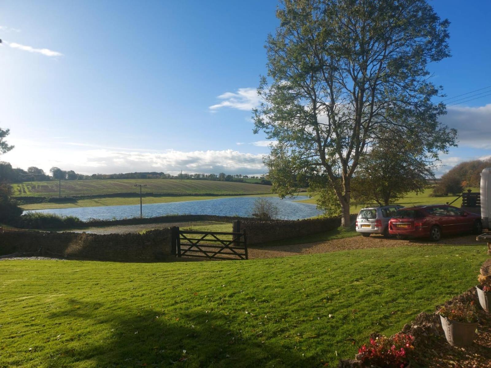 Thames Head Wharf - Historic Cotswold Cottage With Stunning Countryside Views Cirencester Luaran gambar