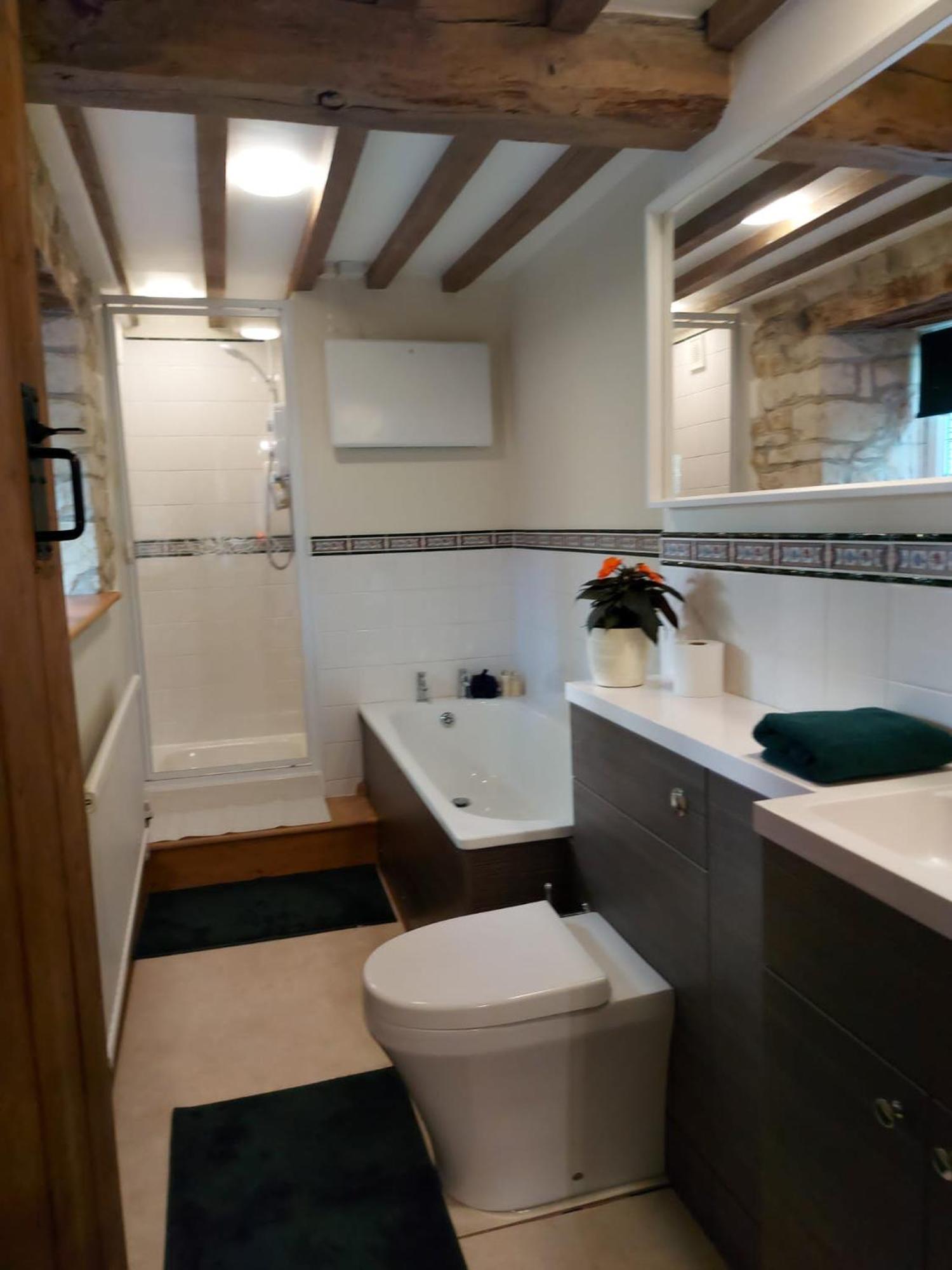 Thames Head Wharf - Historic Cotswold Cottage With Stunning Countryside Views Cirencester Luaran gambar
