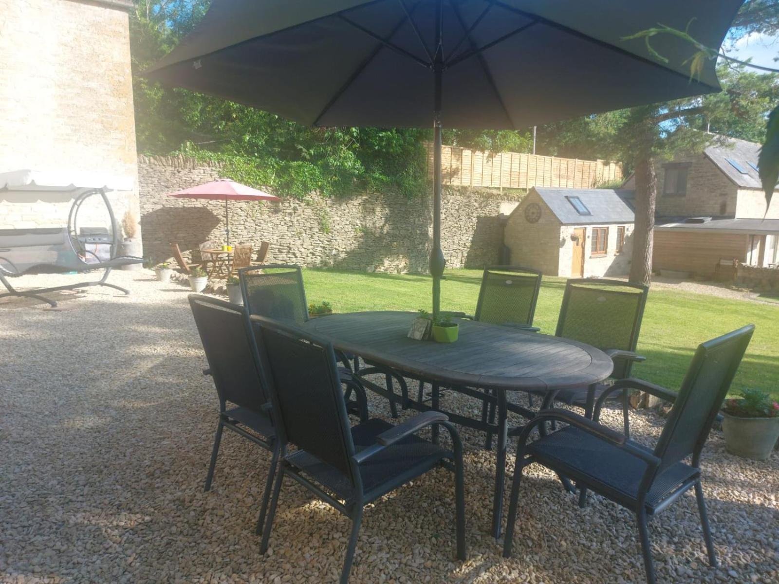 Thames Head Wharf - Historic Cotswold Cottage With Stunning Countryside Views Cirencester Luaran gambar